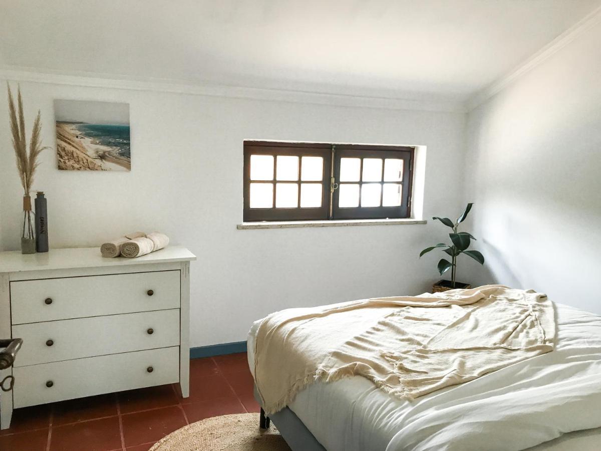 The Far End Surf House - Surf & Yoga Holidays Lourinha  Bagian luar foto