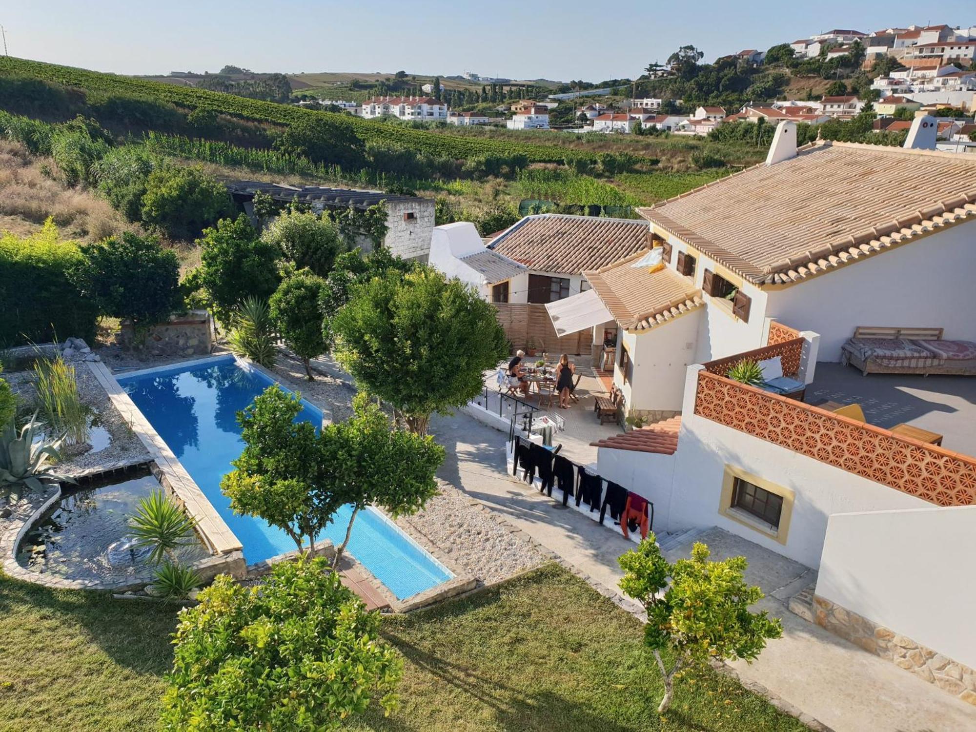 The Far End Surf House - Surf & Yoga Holidays Lourinha  Bagian luar foto